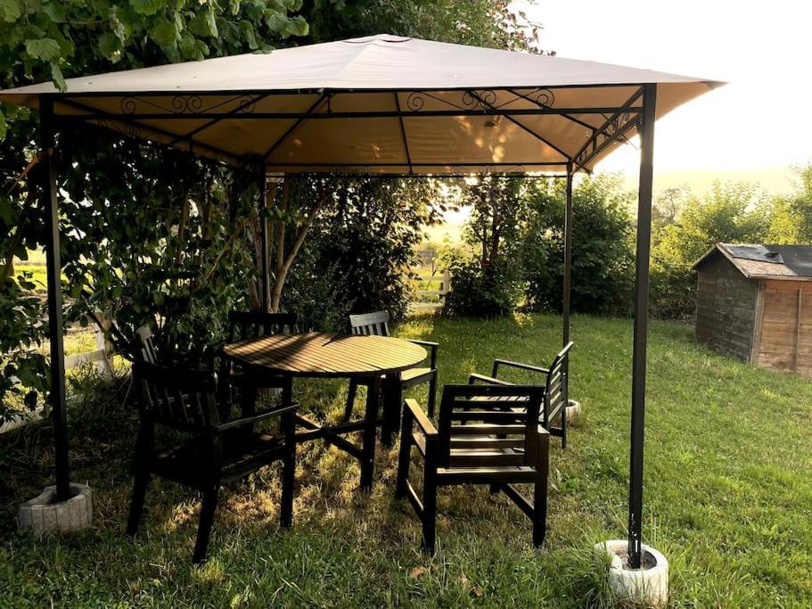 Joli Appartement Paisible Corcelles-sur-Chavornay 外观 照片